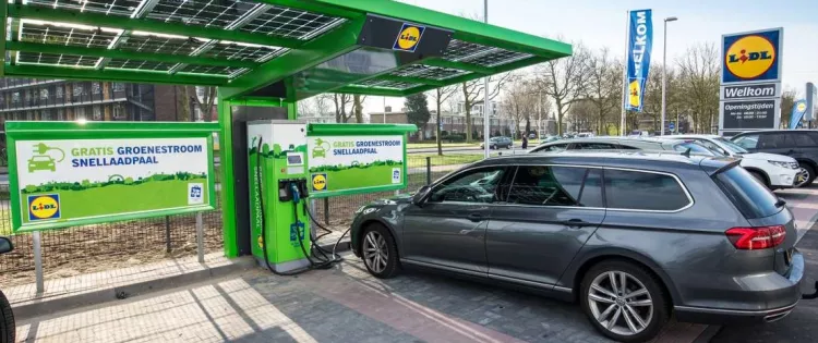Lidl charging stations for electric vehicles