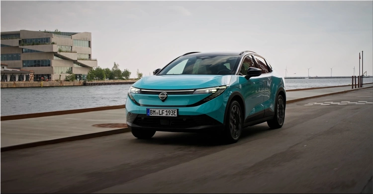 2026 Nissan LEAF