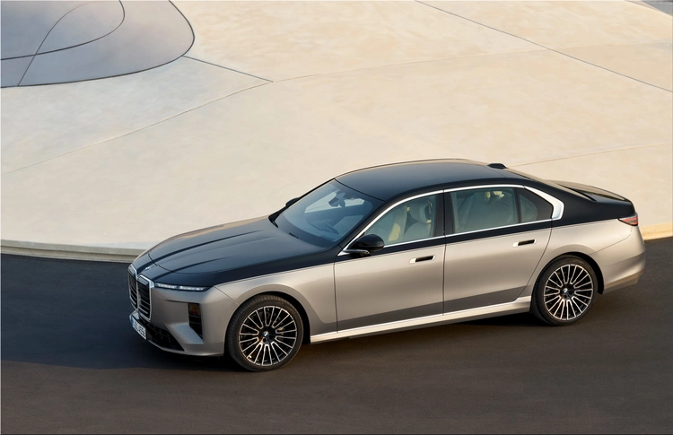 2027 BMW i7