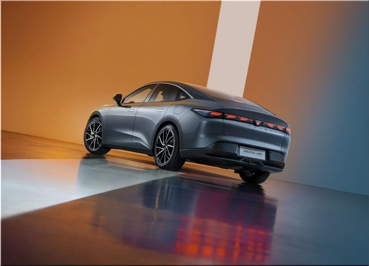 BAIC ArcFox Alpha S5 2026