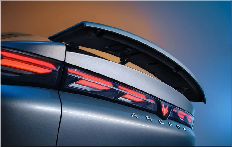 BAIC ArcFox Alpha S5 2026