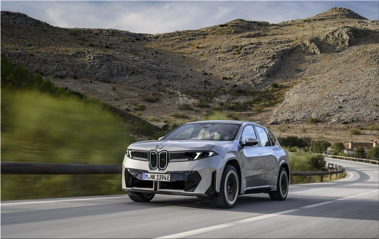 BMW iX3