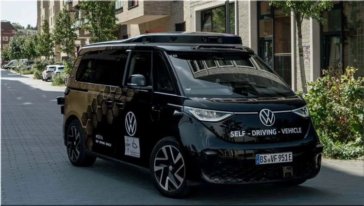 Volkswagen ID. Buzz Robotaxi