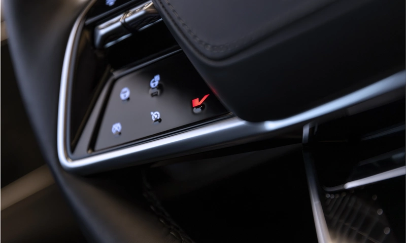 Cadillac Lyriq-V
