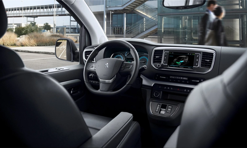 Peugeot e-Traveler electric minivan
