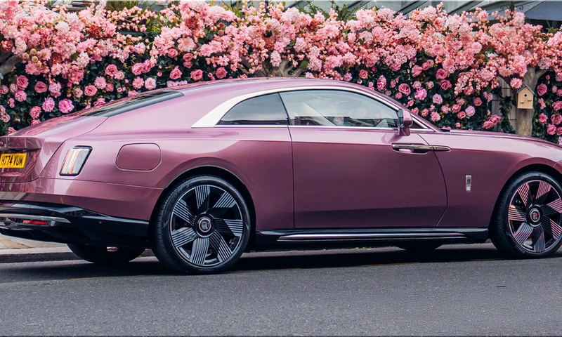Rolls-Royce Spectre Velvet Orchid