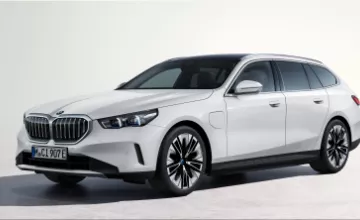 The New BMW i5 Touring: A Fully Electric Wagon That Combines Style and Space