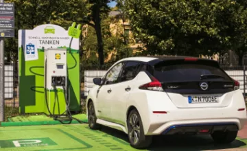 Lidl plans to build 400 charging stations for electric vehicles