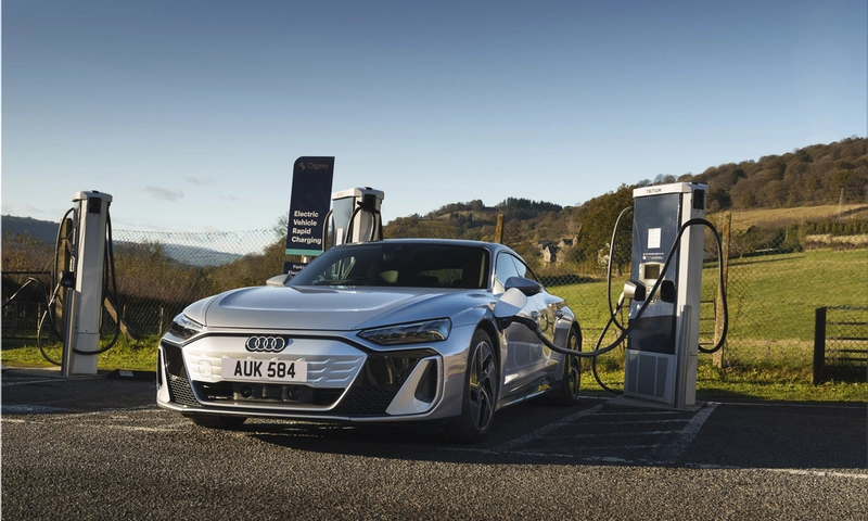 Audi e-tron GT quattro