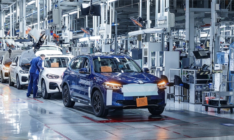BMW iX3 fully electric SUV