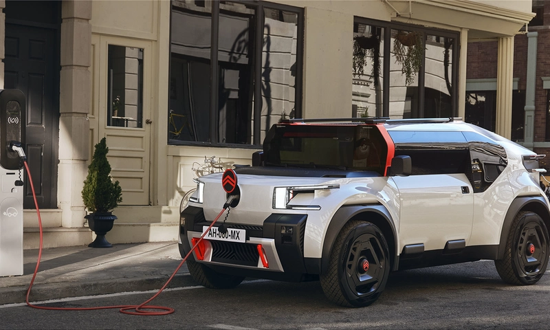 Citroen Oli family electric car