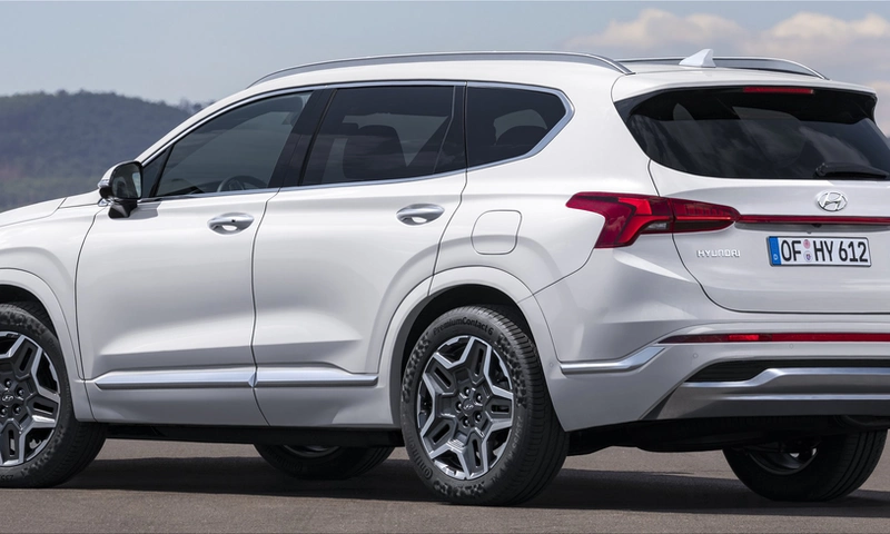 Hyundai Santa Fe hybrid