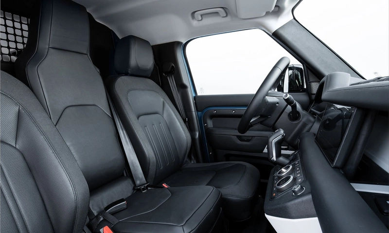 Land Rover Defender P400e plug-in hybrid