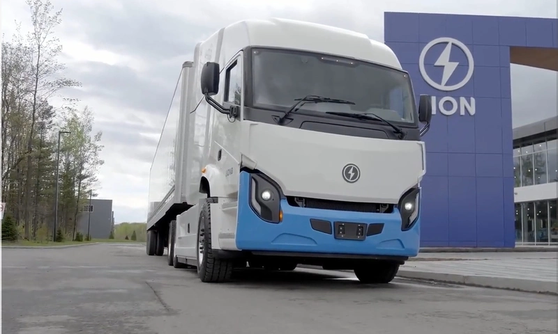 Lion8 - all-electric Class 8 city truck