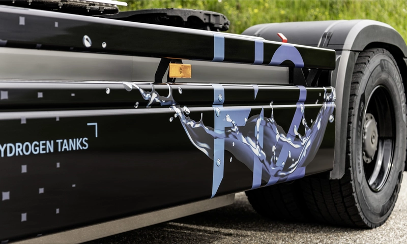 Mercedes-Benz GenH2 hydrogen fuel cell truck