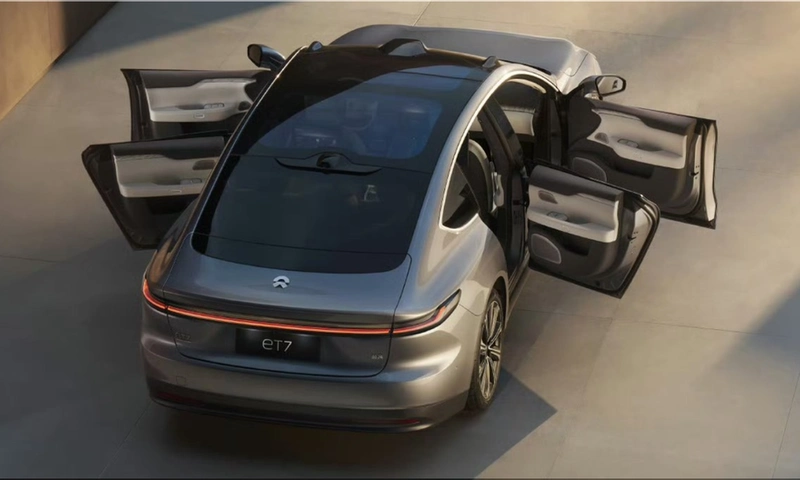 NIO ET7