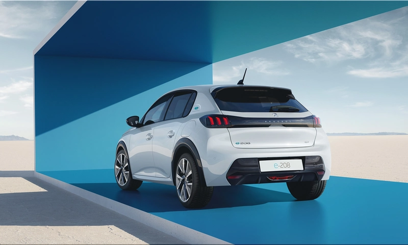 Peugeot e-208