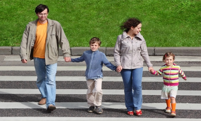 How to Teach Pedestrian Safety to Your Kids