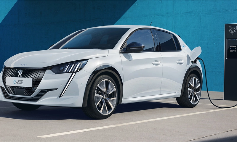 Peugeot e-208 electric car