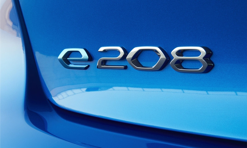 Peugeot e-208 electric car