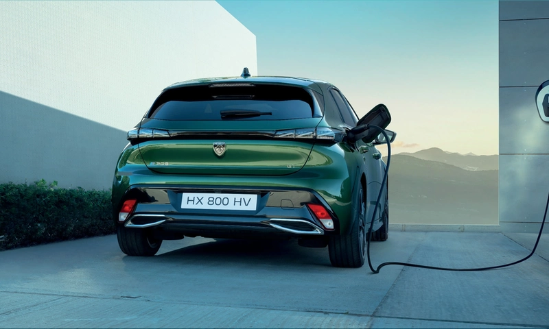 Peugeot e-308