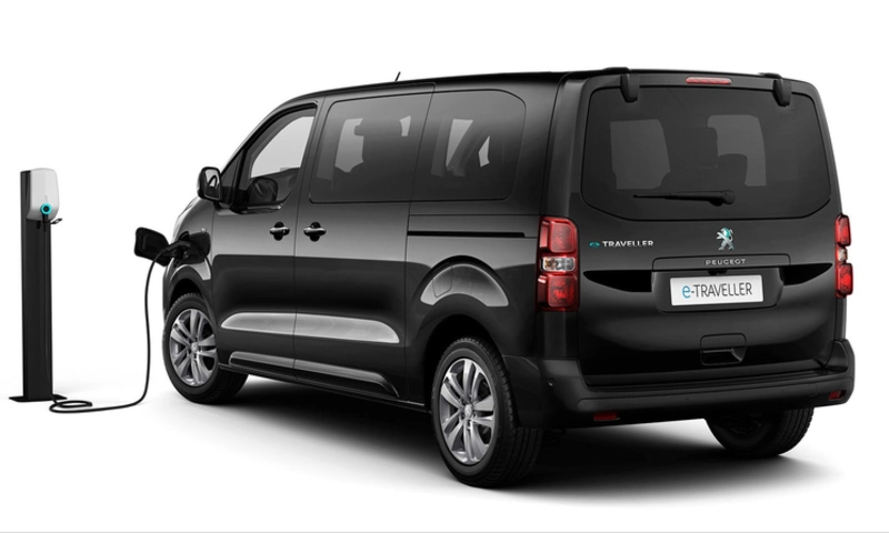 Peugeot e-Traveler electric minivan