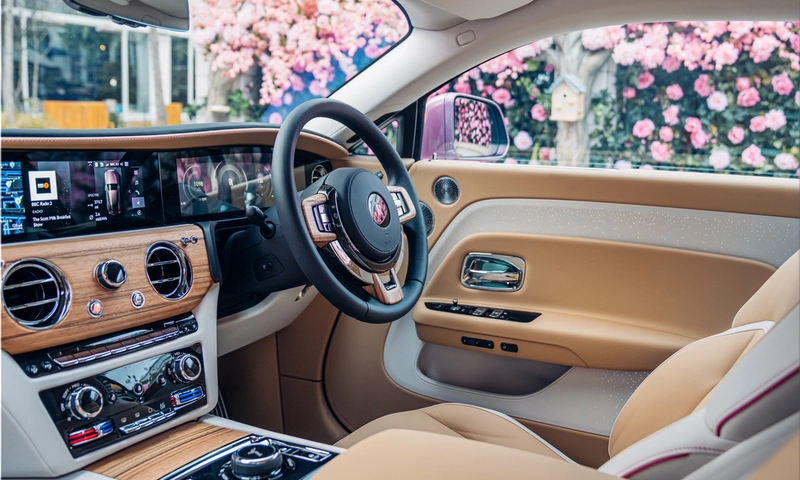Rolls-Royce Spectre Velvet Orchid