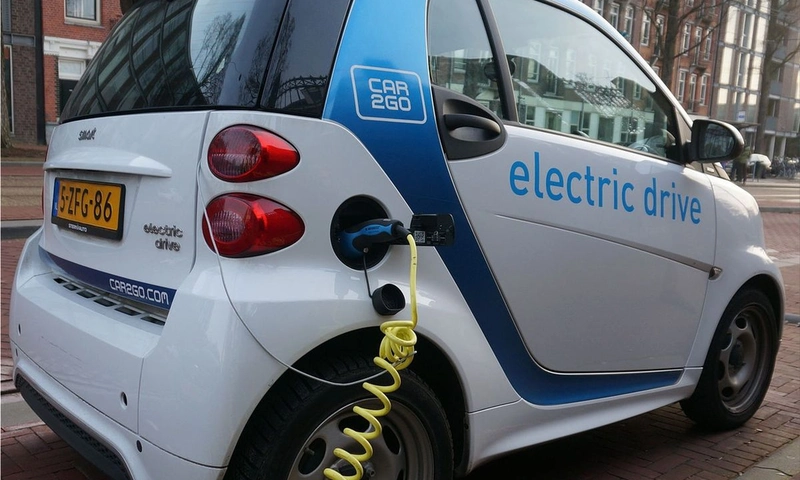 electric and hybrid cars