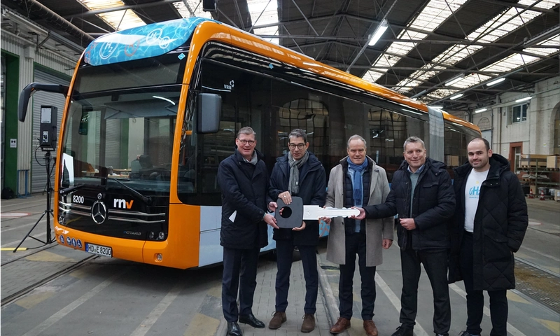 Mercedes-Benz eCitaro fuel cell bus