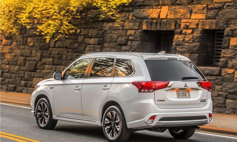 Mitsubishi Outlander Plug-In Hybrid