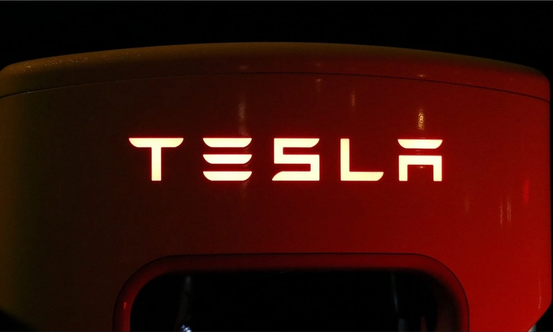 Tesla builds a new electric vehicle plant