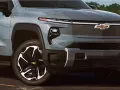 2025 Chevrolet Silverado EV: 492-Mile Range & New Trims Dominate Electric Pickup Market