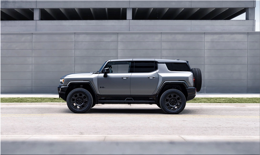 2026 GMC Hummer EV