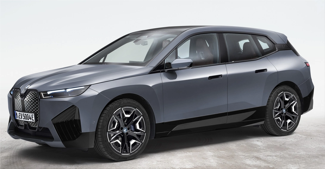 The new BMW iX xDrive50 electric SUV from 98,000 euros