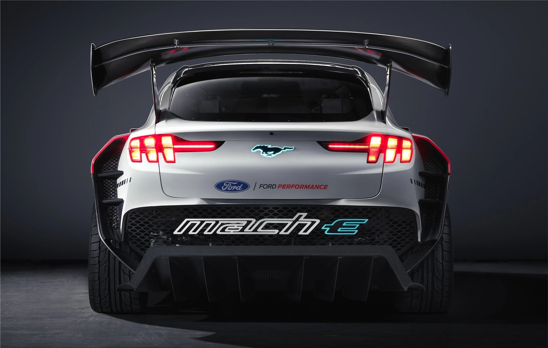 Ford Mustang Mach-E 1400