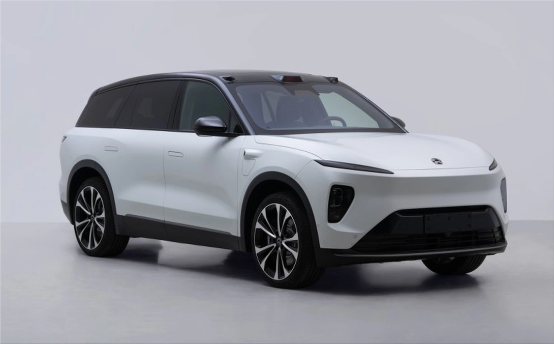 NIO ES8 electric SUV