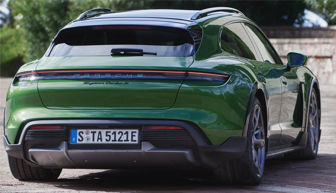 Porsche Taycan Cross Turismo
