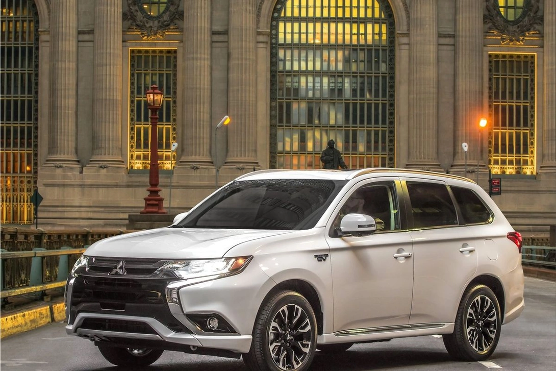 Mitsubishi Outlander Plug-In Hybrid