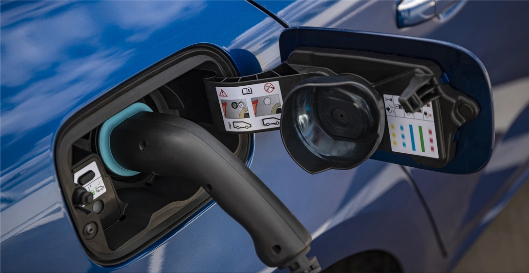 renault  100% electric compact SUV